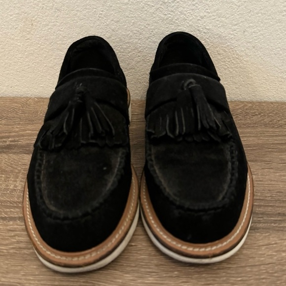 Doc Martens Annah Soft Nubuck Suede Loafers in Black, Size 5 - Picture 5 of 7